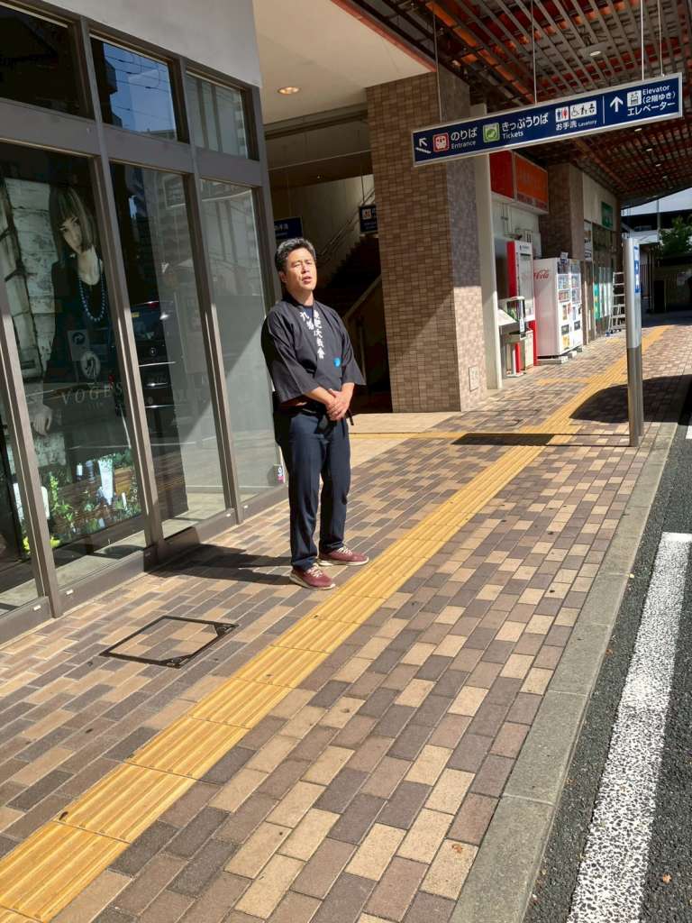 1759317736566